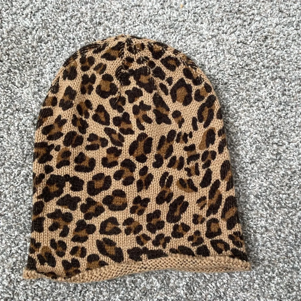 Leopard hat - Picture 1 of 2